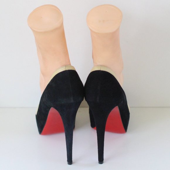Christian Louboutin Black Mago Platform Pumps - Picture 4 of 13